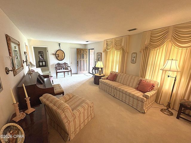 3225 5th Street, Marianna, FL 32446