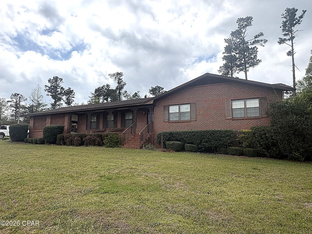 3225 5th Street, Marianna, FL 32446