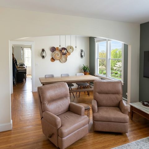 83 Packard Street, Cranston, RI 02910