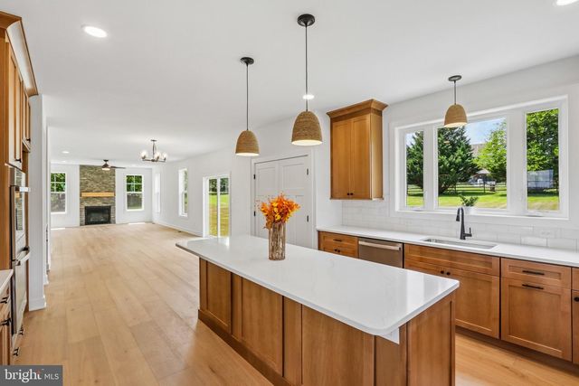 209 OLD STATE RD, Royersford, PA 19468