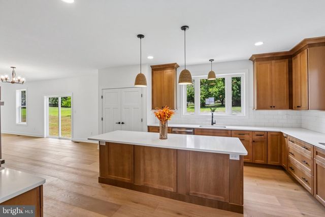 209 OLD STATE RD, Royersford, PA 19468
