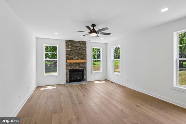 209 OLD STATE RD, Royersford, PA 19468