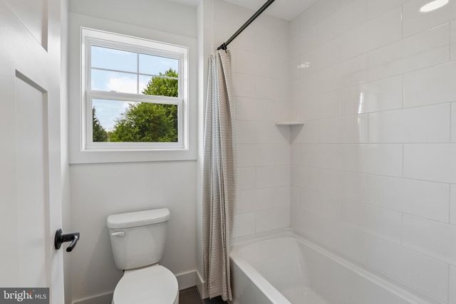 209 OLD STATE RD, Royersford, PA 19468