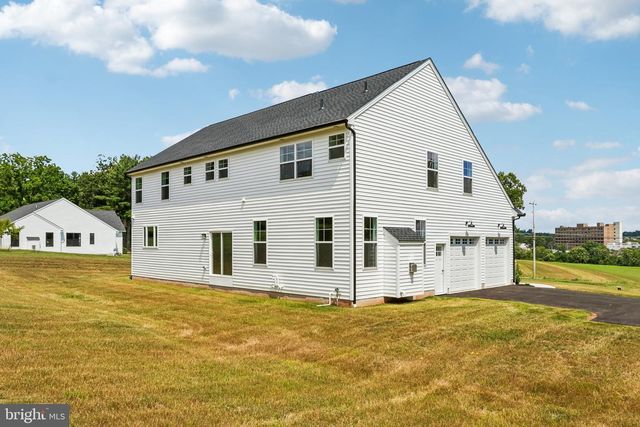 209 OLD STATE RD, Royersford, PA 19468