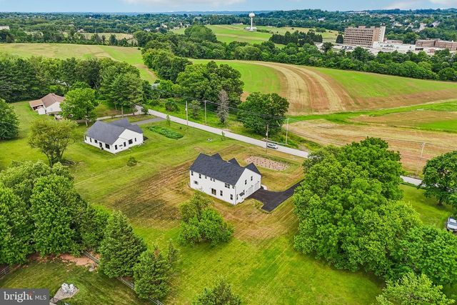 209 OLD STATE RD, Royersford, PA 19468