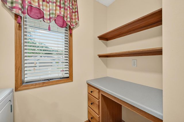 1505 Glendale Hills Drive NE, Rochester, MN 55906