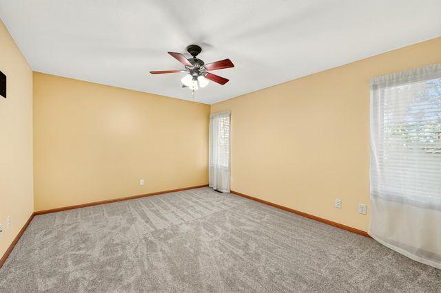 1505 Glendale Hills Drive NE, Rochester, MN 55906