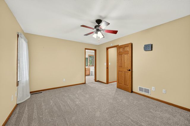 1505 Glendale Hills Drive NE, Rochester, MN 55906