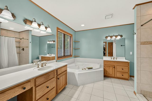 1505 Glendale Hills Drive NE, Rochester, MN 55906
