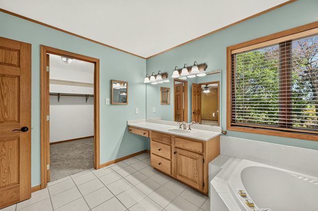 1505 Glendale Hills Drive NE, Rochester, MN 55906