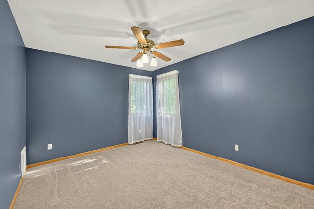 1505 Glendale Hills Drive NE, Rochester, MN 55906