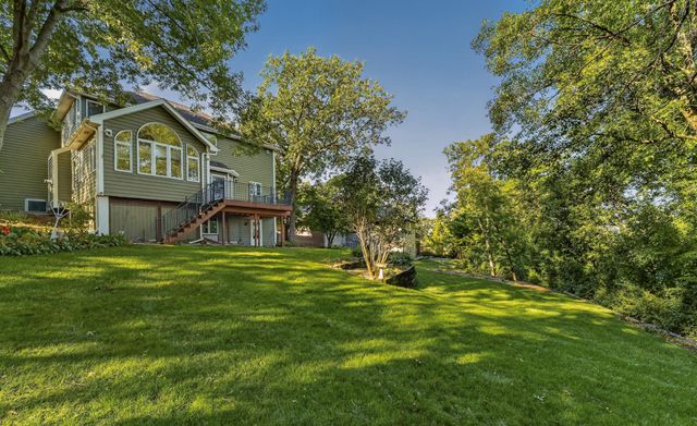 1505 Glendale Hills Drive NE, Rochester, MN 55906