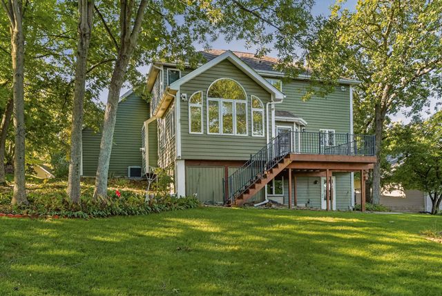 1505 Glendale Hills Drive NE, Rochester, MN 55906