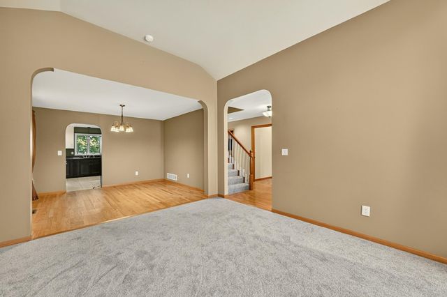 1505 Glendale Hills Drive NE, Rochester, MN 55906