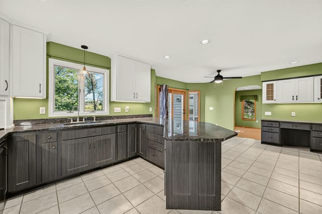 1505 Glendale Hills Drive NE, Rochester, MN 55906
