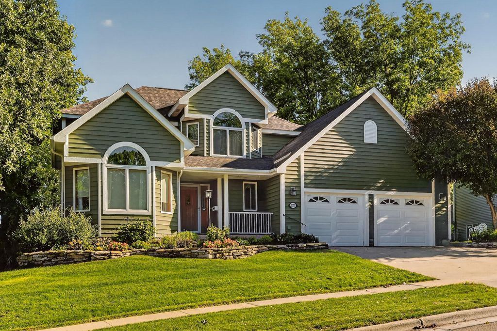 1505 Glendale Hills Drive NE, Rochester, MN 55906