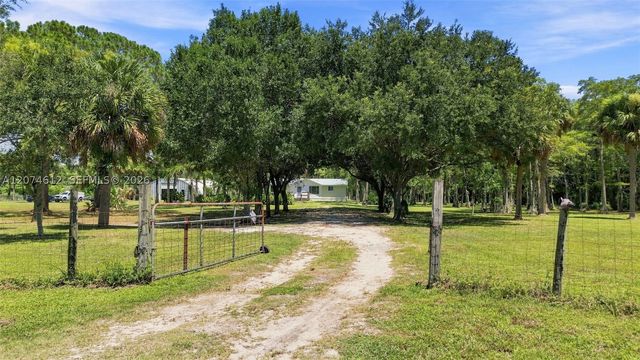 5108 N 206th Ter N, Loxahatchee, FL 33470