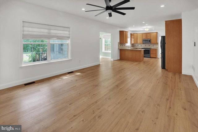 46 SPRING HILL RD, Hereford, PA 18056