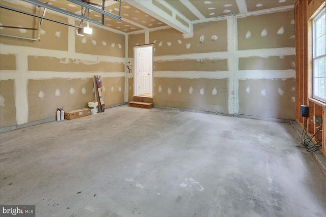 46 SPRING HILL RD, Hereford, PA 18056