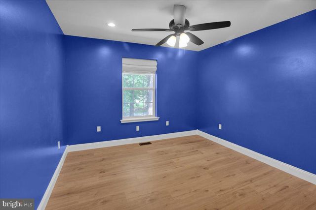 46 SPRING HILL RD, Hereford, PA 18056