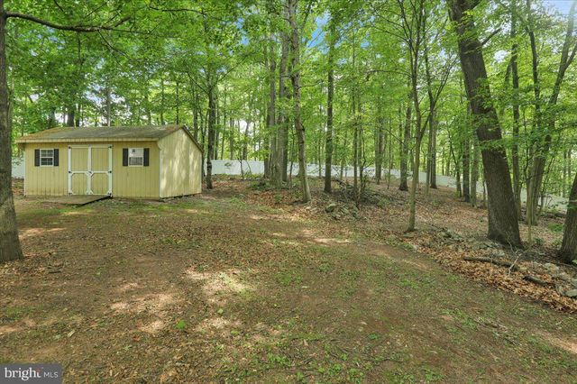 46 SPRING HILL RD, Hereford, PA 18056