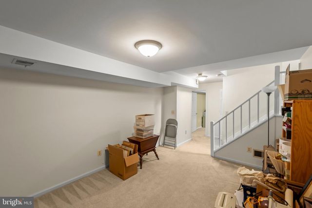 10 FENTON WOOD DR, Sterling, VA 20165