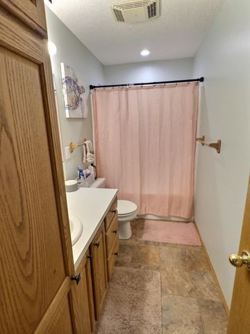 215 E Prather St, Mulvane, KS 67110