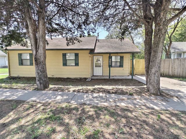 215 E Prather St, Mulvane, KS 67110