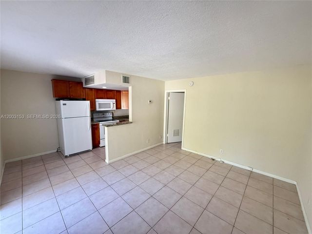 417 NE 17th Ave 10, Fort Lauderdale, FL 33301