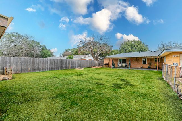 1704 Mountainview Drive, Waco, TX 76710