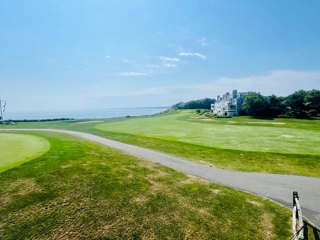 619 White Cliff Dr 619, Plymouth, MA 02360