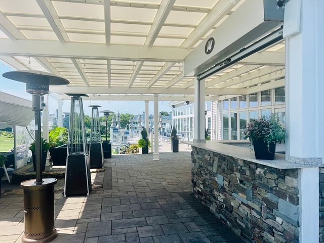 619 White Cliff Dr 619, Plymouth, MA 02360