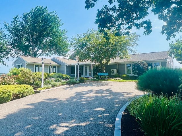 619 White Cliff Dr 619, Plymouth, MA 02360