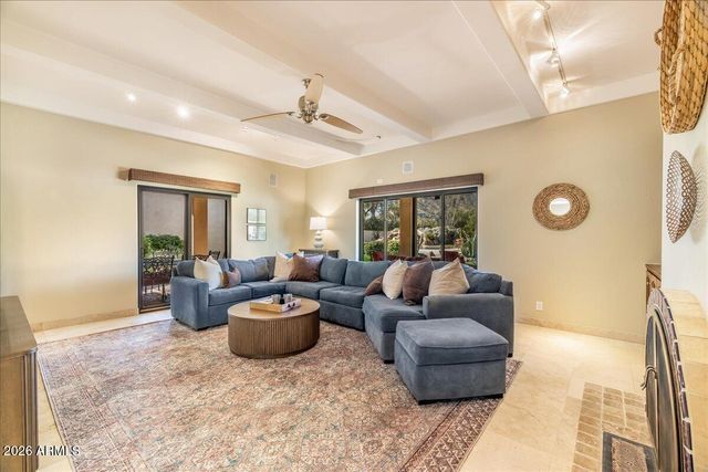 5512 N 67TH Place, Paradise Valley, AZ 85253