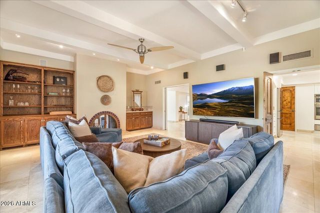 5512 N 67TH Place, Paradise Valley, AZ 85253