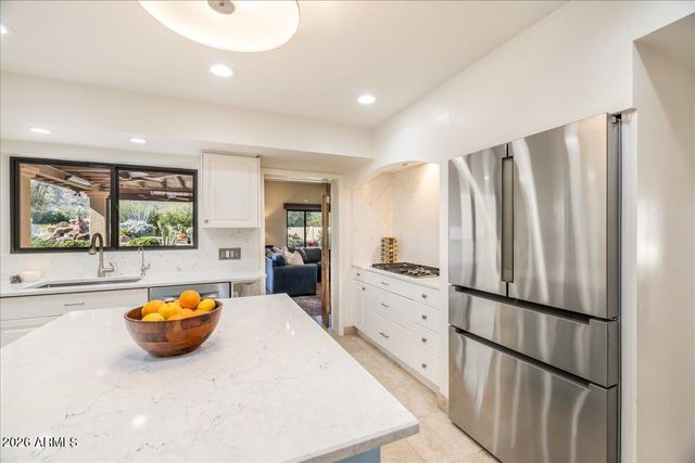 5512 N 67TH Place, Paradise Valley, AZ 85253