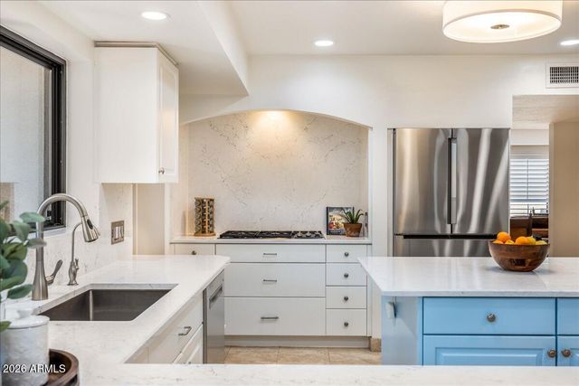 5512 N 67TH Place, Paradise Valley, AZ 85253