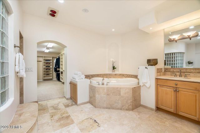 5512 N 67TH Place, Paradise Valley, AZ 85253