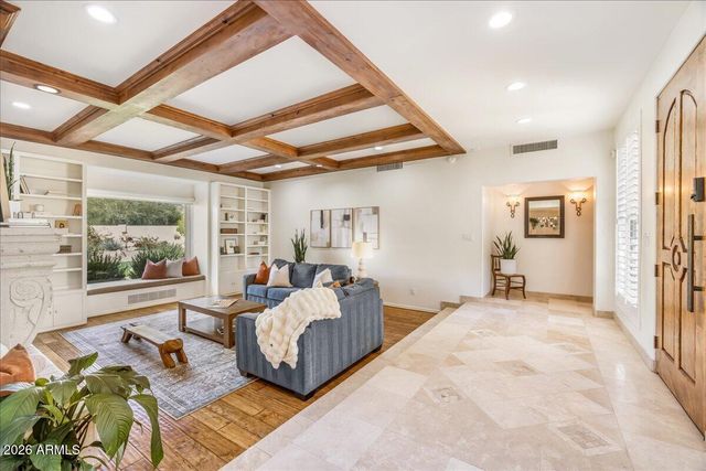 5512 N 67TH Place, Paradise Valley, AZ 85253