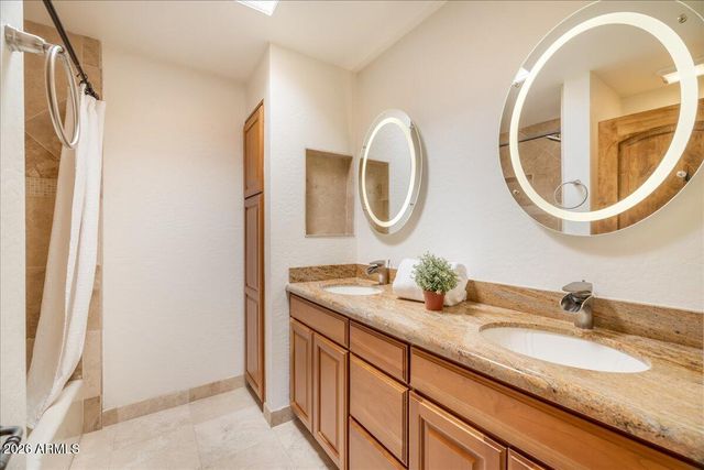 5512 N 67TH Place, Paradise Valley, AZ 85253