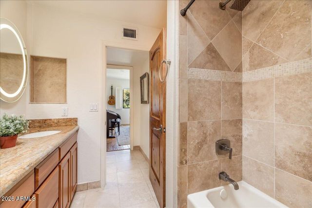 5512 N 67TH Place, Paradise Valley, AZ 85253