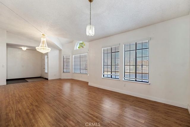 19185 Cochise, Apple Valley, CA 92308