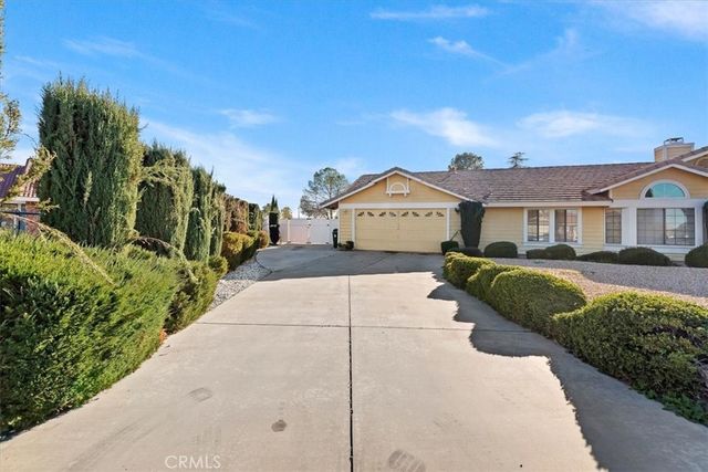 19185 Cochise, Apple Valley, CA 92308