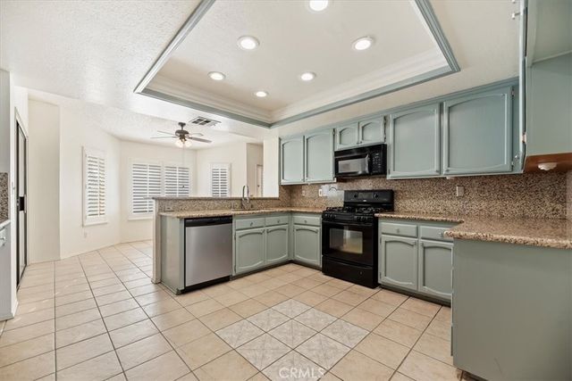 19185 Cochise, Apple Valley, CA 92308