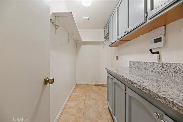 19185 Cochise, Apple Valley, CA 92308