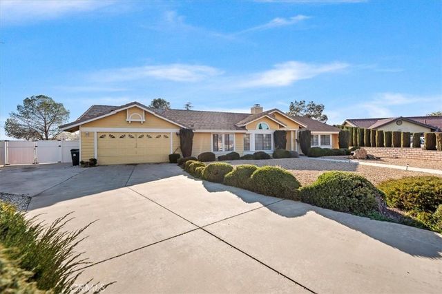 19185 Cochise, Apple Valley, CA 92308