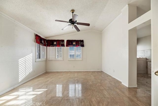 19185 Cochise, Apple Valley, CA 92308