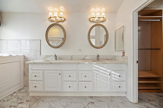 19185 Cochise, Apple Valley, CA 92308