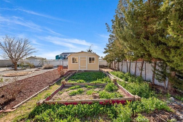 19185 Cochise, Apple Valley, CA 92308