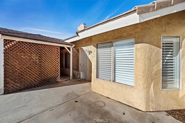 19185 Cochise, Apple Valley, CA 92308